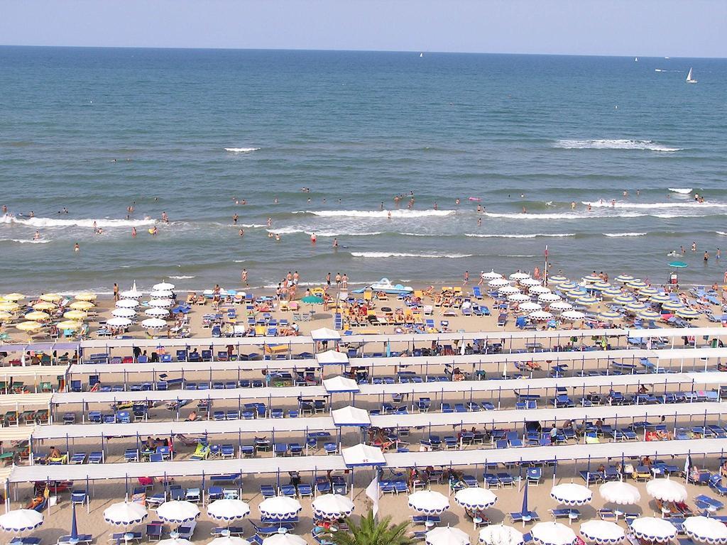 Hotel San Gottardo Riccione Exteriör bild